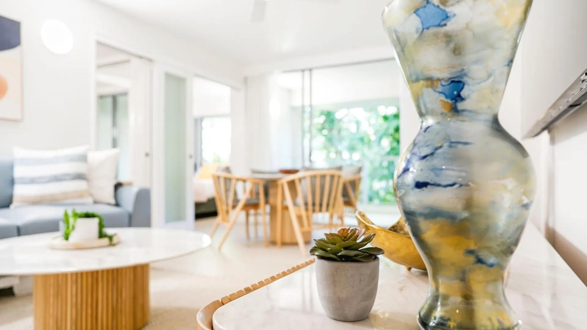 Hotel Drift 4204 Beachfront Accomodation Palm Cove Australia
